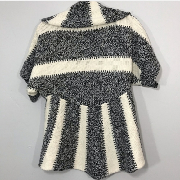 Express Womens Black White Striped Loose Short Sle - Picture 3 of 5